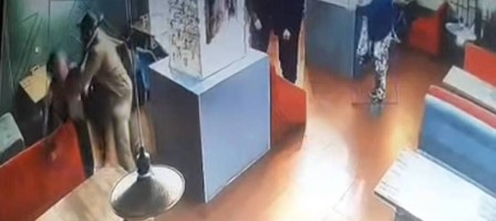 Балқаштағы кафеде атыс болып, даяшы қыз жараланды