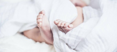 Жасөспірім пакетке оралған сәбиді тауып алды