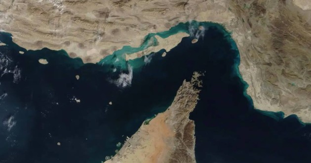 Иран Ормуз бұғазын қайта жапты: Таяу Шығыста жағдай шиеленісті