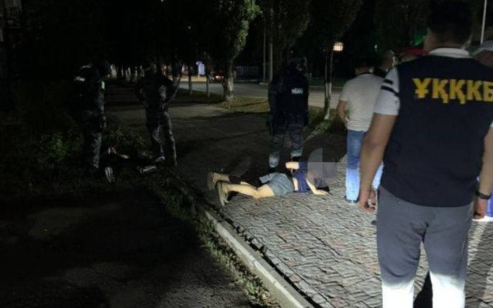 Қостанайда адамдарды бопсалап келген топ ұсталды.