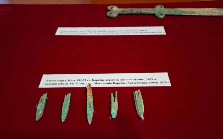 Қарағанды облысында сақ жауынгерінің бүтін сақталған жерлеу орны табылды