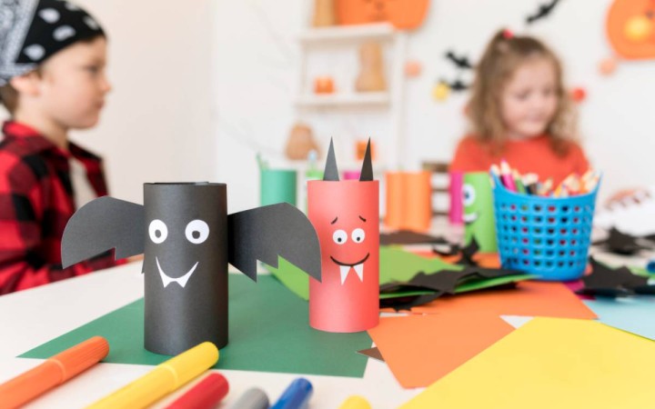 Ақша да жоқ, үйірме де жоқ: ата-аналар Yaya сервисіне қатысты жаппай шағым айтуда