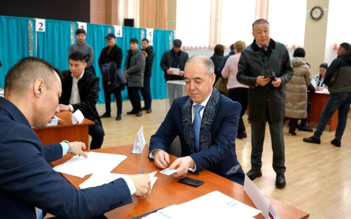БҚО әкімі Нариман Төреғалиев референдумда дауыс берді