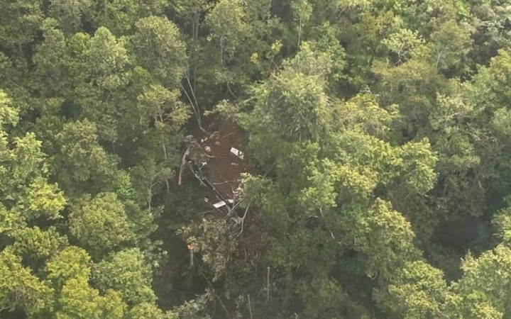 Индонезияда тікұшақ апаты: борттағы сегіз адам қаза тапты