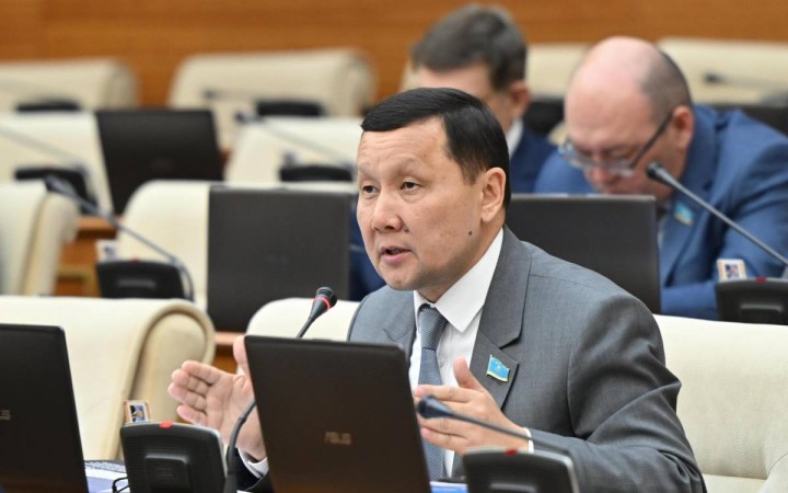 Түркістандағы СЭС дауы: ресми ақпаратты бөліскендер неге қамалды?