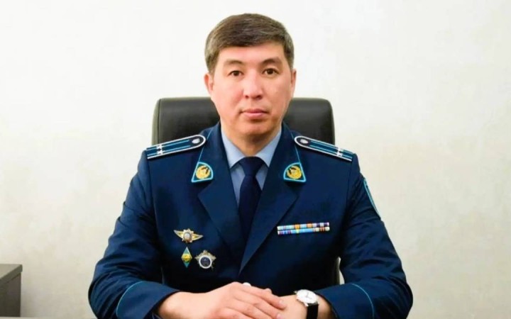 Атырауда экс-полиция басшысы тергеу изоляторына қамалды