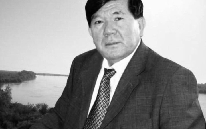 Мұхтар Шаханов Арыстан баб кесенесіне емес, ауыл зиратына жерленеді