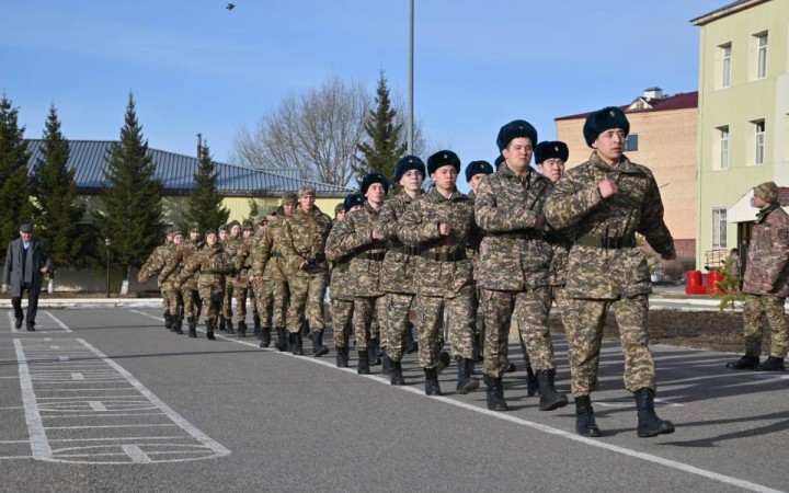 ШҚО-да сарбаздың қаза табуына байланысты әскери бөлім командирлері сотқа тартылуда