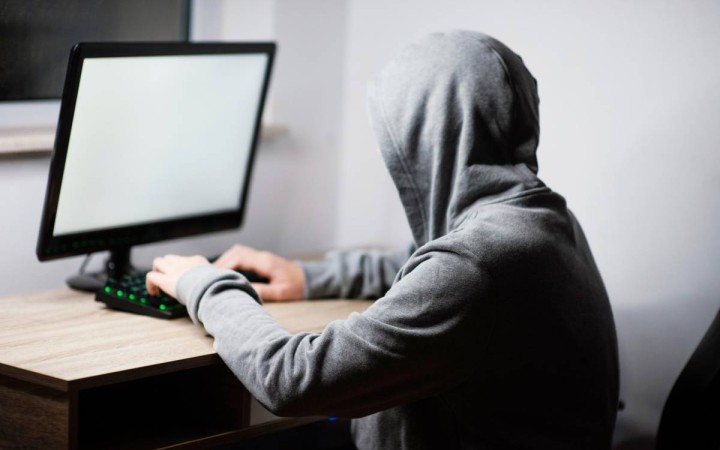 Интернет арқылы қосымша табыс таппақ болған астаналық 3,6 жылға сотталды