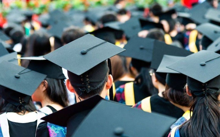 "Кімнің балалары тегін оқып жүр?" – Депутат "Болашақ" бағдарламасындағы заңсыздықтарды әшкереледі