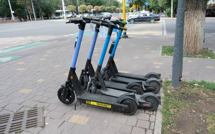 Алматыда самокат мінушілерге талап күшейтілді