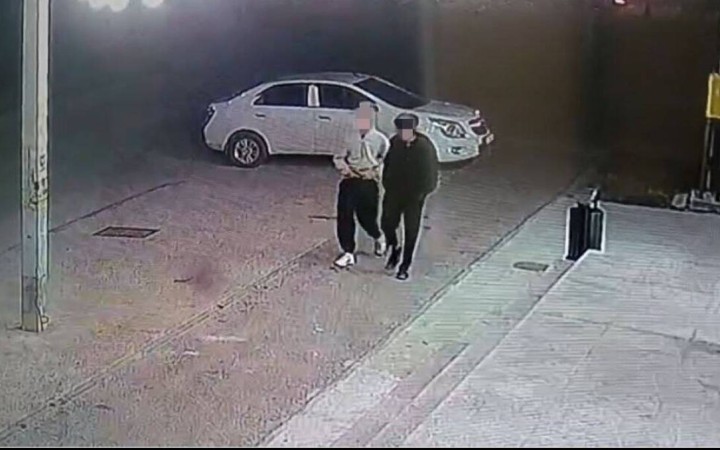 Түркістан облысында үйден доллар мен алтын салынған сейф ұрланды