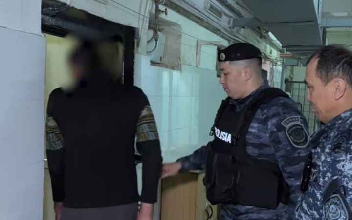 Алматыда 81 жастағы зейнеткерді ұрлап әкетіп, мүлкін иемденбек болғандар ұсталды