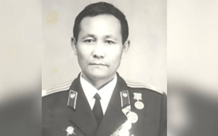 Тоқаев Соғыс ардагеріне «Халық қаһарманы» атағын берді