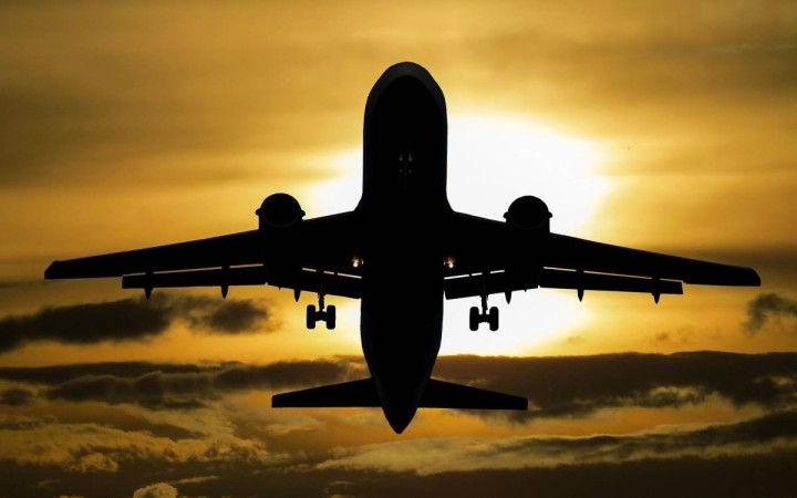 Астанадан Франкфуртқа ұшқан Air Astana ұшағының бір қозғалтқышы істен шықты