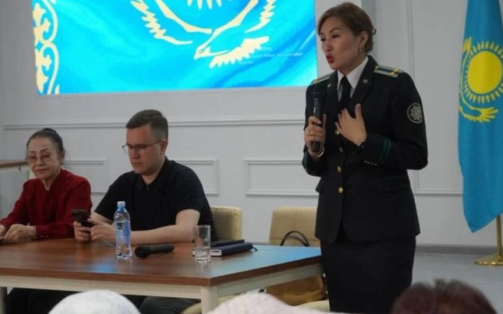 Астаналық зейнеткерлерге интернет-алаяқтардан қорғану жолдары түсіндірілді