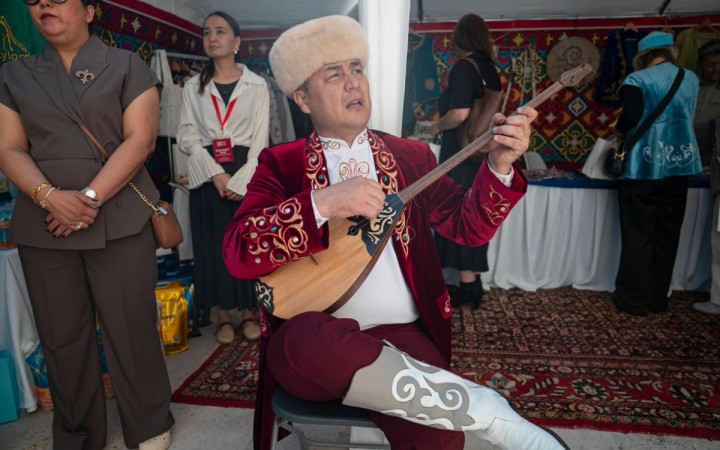 Парижде Еуропа қазақтарының басқосуы өтіп жатыр