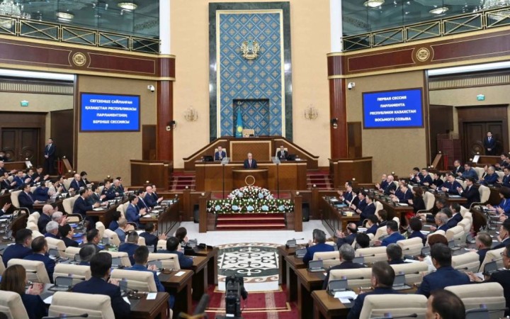 «Аманаттың» дәуірі өтті ме? Құрылтайға қатысты батыл болжам