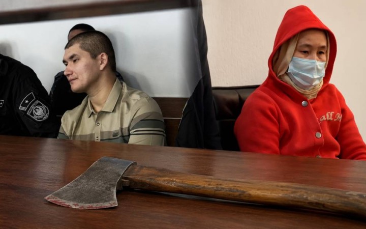 "Қан ізі бар балта қайдан шықты?": Сәрсемәлиев сотында жаңа дерек айтылды