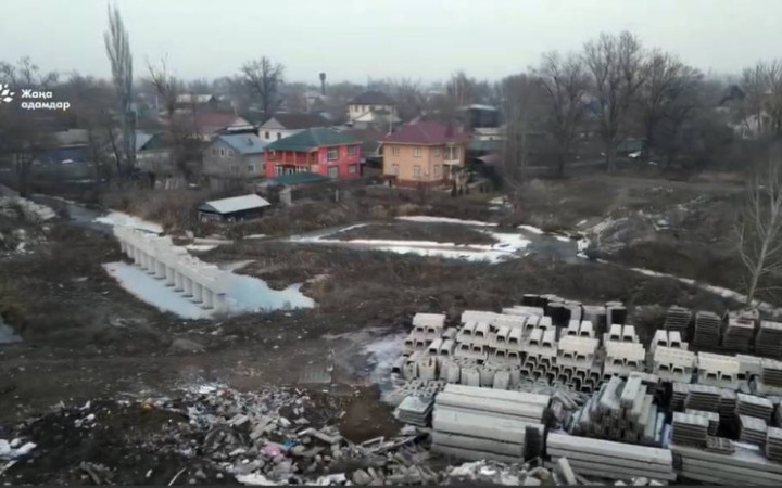 Жаңа адамдар Алматыдағы заңсыз қоқыс үйіндісін анықтады