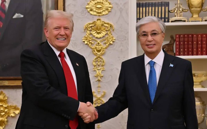 Тоқаев Дональд Трампты туған күнімен құттықтады