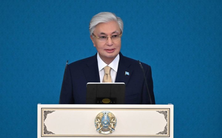 Президент медицина қызметкерлерін кәсіби мерекемен құттықтады
