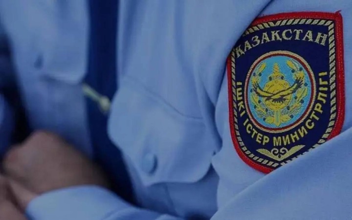Алматыда супермаркет қызметкеріне дөрекі сөйлеген әйелге айыппұл салынды
