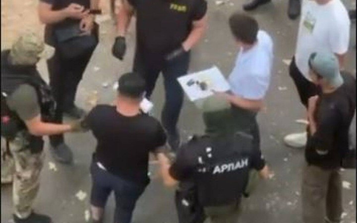 Шымкенттік блогер кәсіпкерлерден ақша бопсалағаны үшін ұсталды