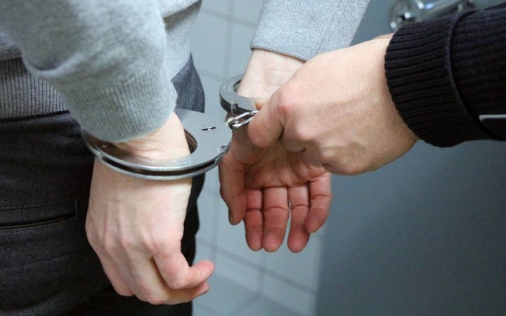 Алматыда өгей әкесін пышақтап өлтірді деген күдікпен ер адам ұсталды