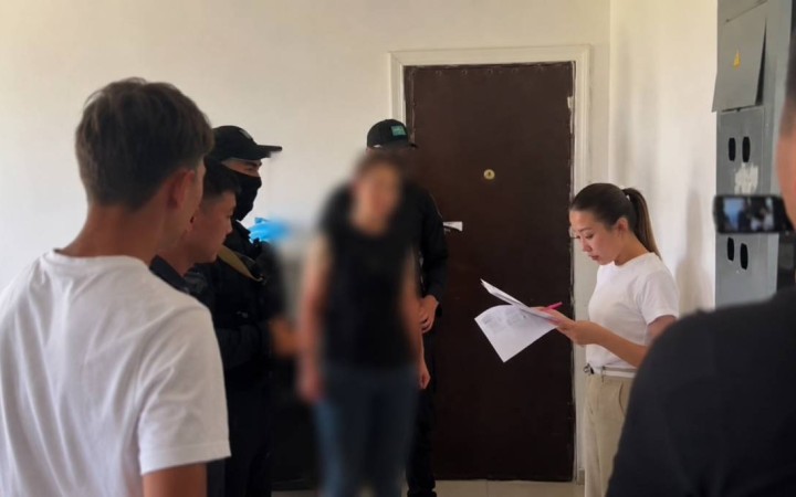 Кәмелетке толмаған қызды алдап, интимдік суреттерін таратқан 22 жасар жігіт ұсталды