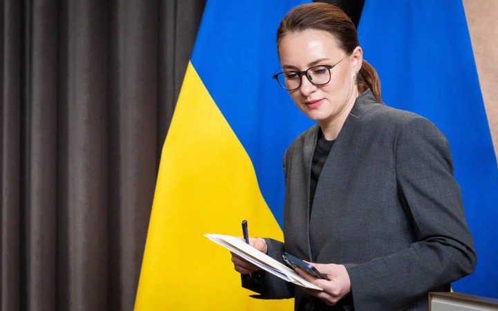 Украина үкіметі толық құрамда отставкаға кетті