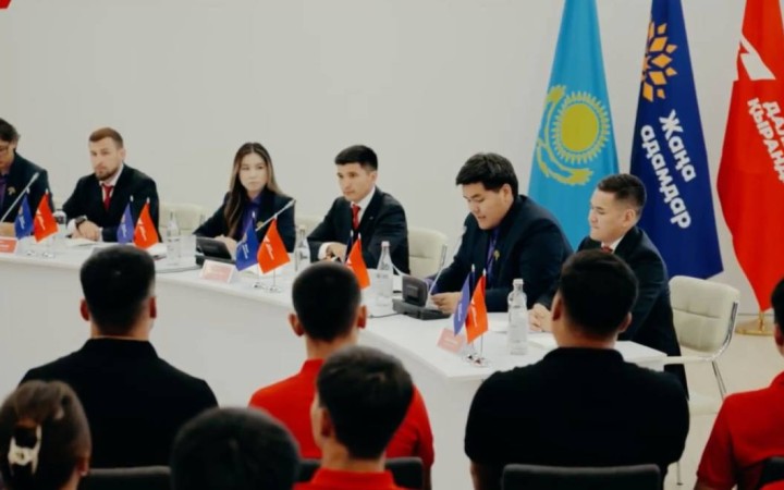 Жаңа адамдар мен Дала Қырандары Әділет партиясының жастар қанатын құру ниеті туралы келісім жасасты