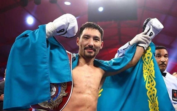 WBO шешім шығарды: Жәнібек Әлімханұлы Хамза Шираздың міндетті қарсыласы атанды
