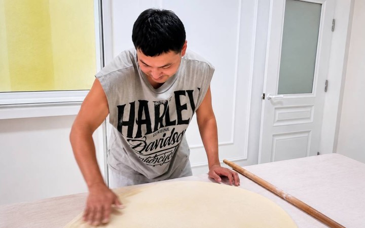 «Әйелінің бағы бес елі»: актердің өнері елді таңғалдырды