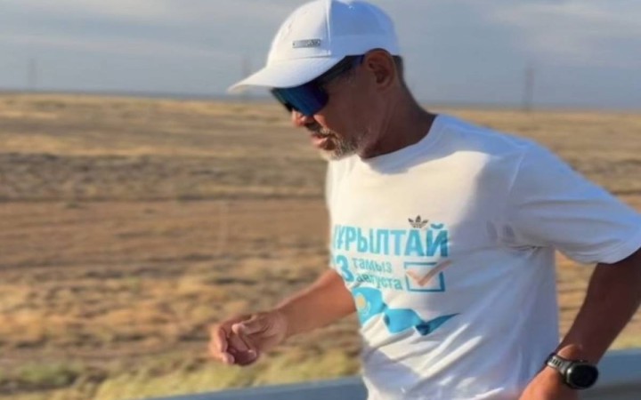 Аптап ыстық пен техникалық ақаулар «Құрылтайға жол» қатысушыларын тоқтата алмады: команда тағы 250 шақырымды еңсерді