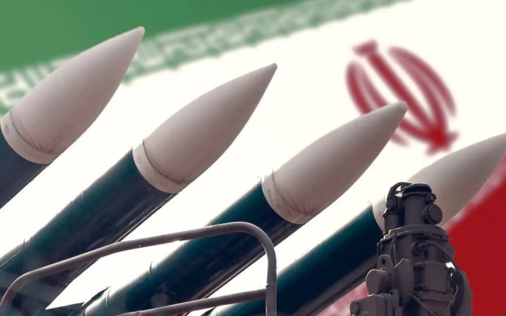Иран Иорданиядағы АҚШ базаларына зымыранмен соққы жасағанын мәлімдеді