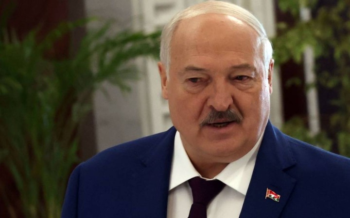 Лукашенко Беларусь армиясында ауқымды тексеру басталғанын мәлімдеді