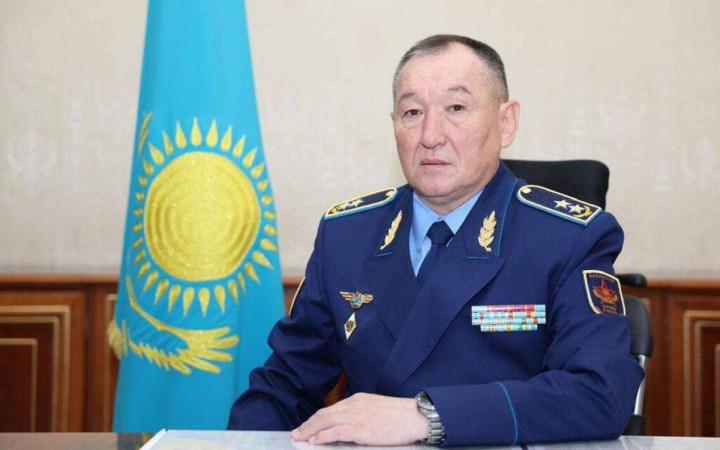 Дәурен Қосанов Қорғаныс министрі қызметінен босатылды