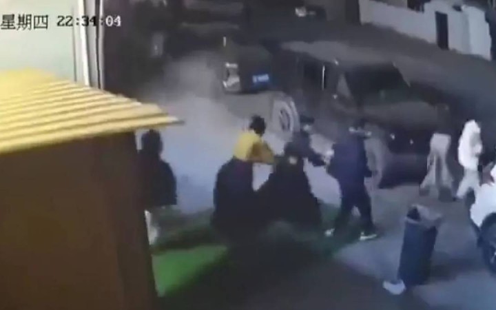 Қытайда жойқын жер сілкінісі болды: 16 адам қаза тауып, ондаған тұрғын жарақат алды