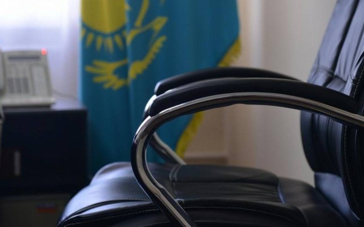 Президент жаңа жылдан кейін шенеуніктерге қатысты қатаң шаралар қабылданатынын ескертті
