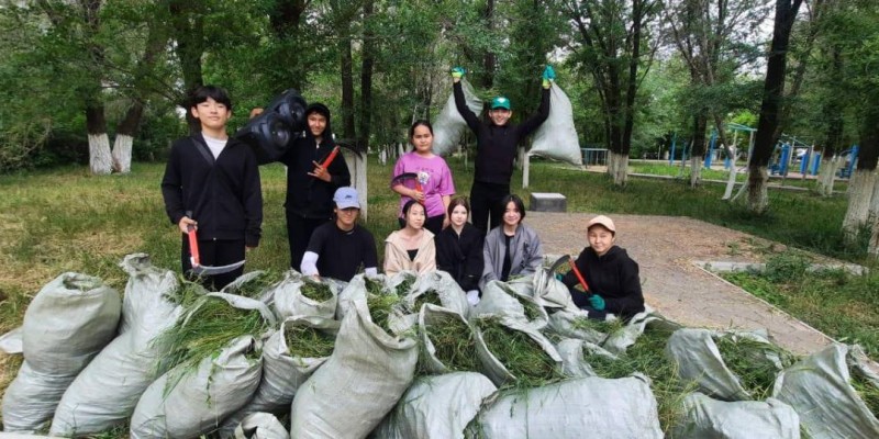 «Таза Қазақстан» Қостанайды қоқыстан тазартып жатыр.