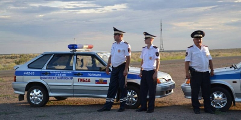 Байқоңырда Ресей полицейін ұрған адам тергеуге алынды.