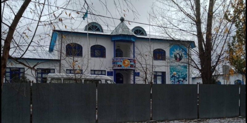 Балалар үйінің басшысы жол жөндеуге бөлінген ақшаны жымқырған.