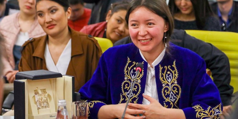 «Мен қазақ қызымын. Өзім де ашық-шашық киініп жүретін фильмдерді ұнатпаймын».
