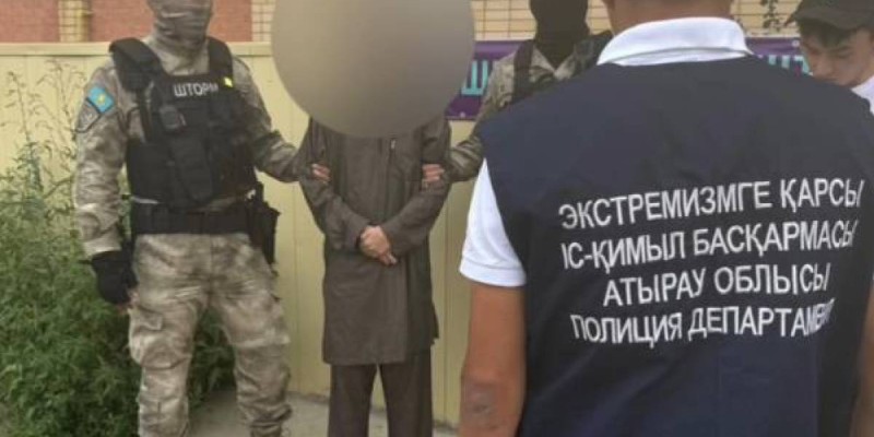 Атырау тұрғыны тыйым салынған діни материалдарды таратқан.