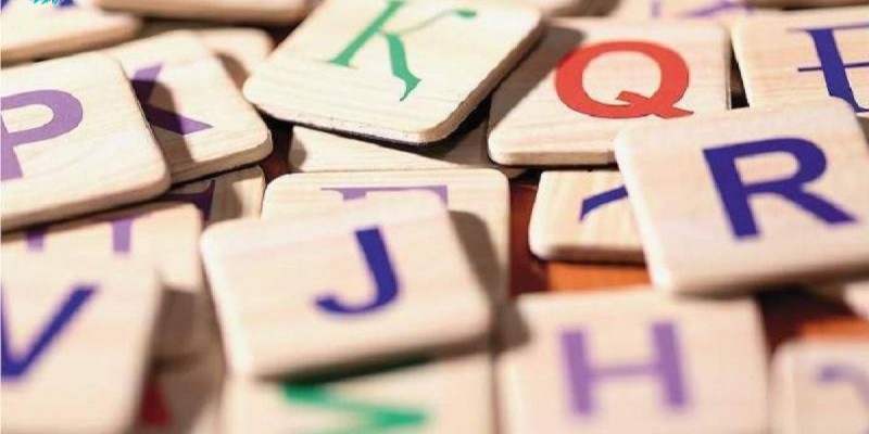 Ұлттық коммисия латын әліпбиіне қатысты бірнеше нұсқаны қарап шықты.