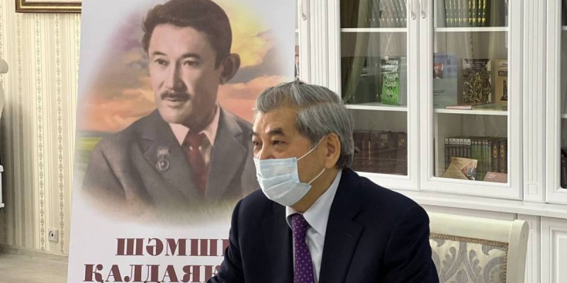 «Шәмші Қалдаяқов – ән патшасы» атты жаңа туынды жарық көрді.