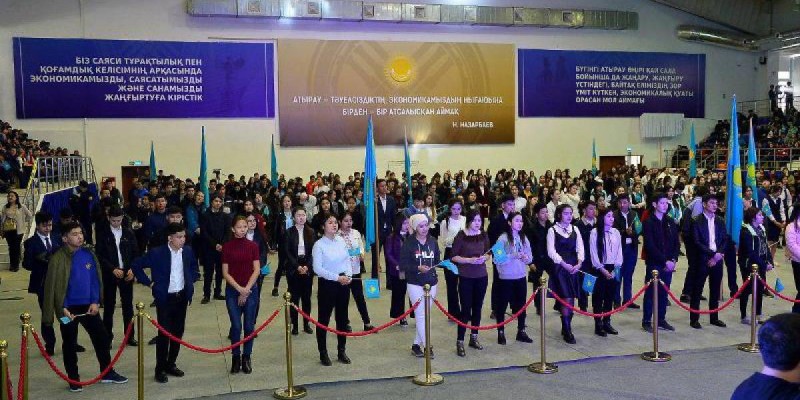 Атыраулық студент: Елордаға Нұр-Сұлтан есімінің берілуі — халықтың махаббаты мен алғысы.