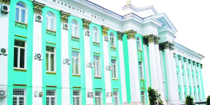 Жазушылар одағы: Астананы «Нұр-Сұлтан» деп өзгерту дұрыс шешім.