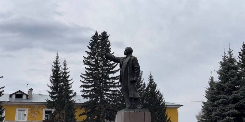 Шығыс Қазақстандағы Ленин ескерткішін жөндеуге 1,5 млн теңге бөлінбек.